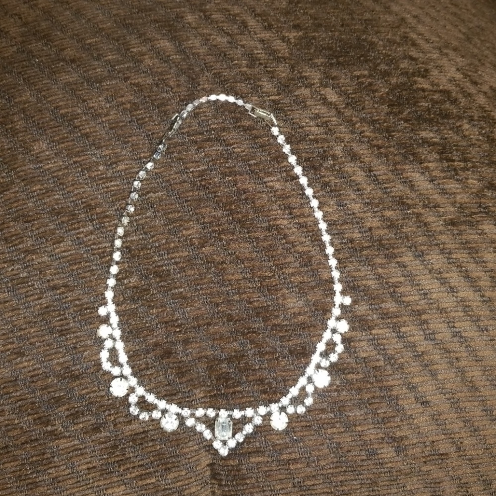 🌷Vintage Necklace Adjusts To 2 Sizes